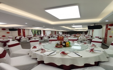 梧桐厅 [ 最大12桌 · 高3.2m · 无柱 · 低消3888 ]