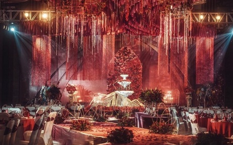 三层宴会厅 [ 最大50桌 · 高8.0m · 无柱 · 长方形 ·  ]